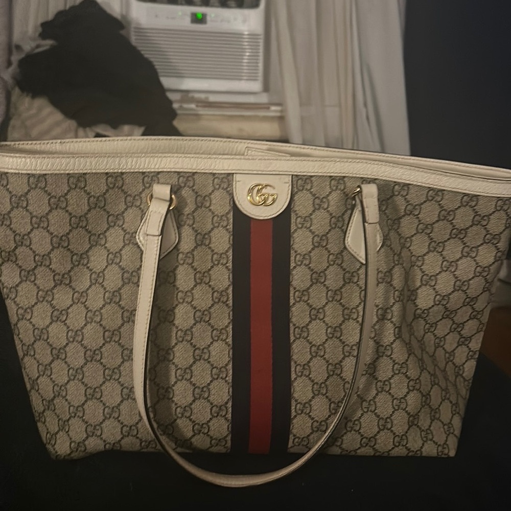 AUTHENTIC GUCCI OPHELIA HANDBAG AND WALLET USED BUT GOOD CONDITION w/dust bag
